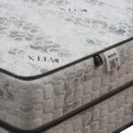 نمای نزدیک از پارچه ضد تعریق و فنربندی تشک آتیکس مدل نگین